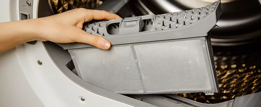 Signs Of A Clogged Dryer Lint Trap in Fort Hood, Texas